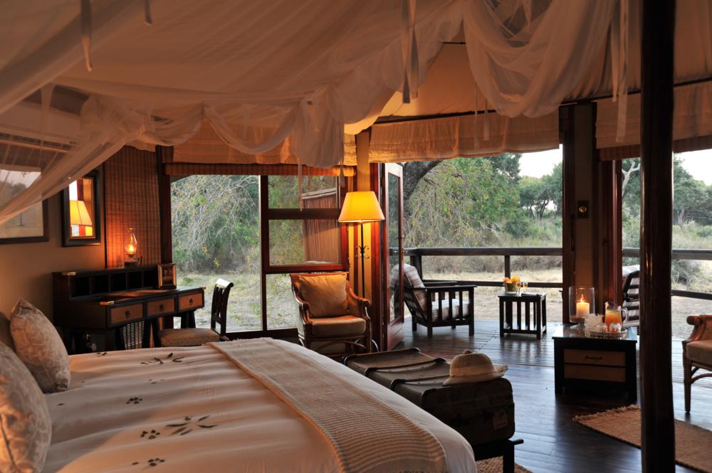 <p>19th century safari style</p>